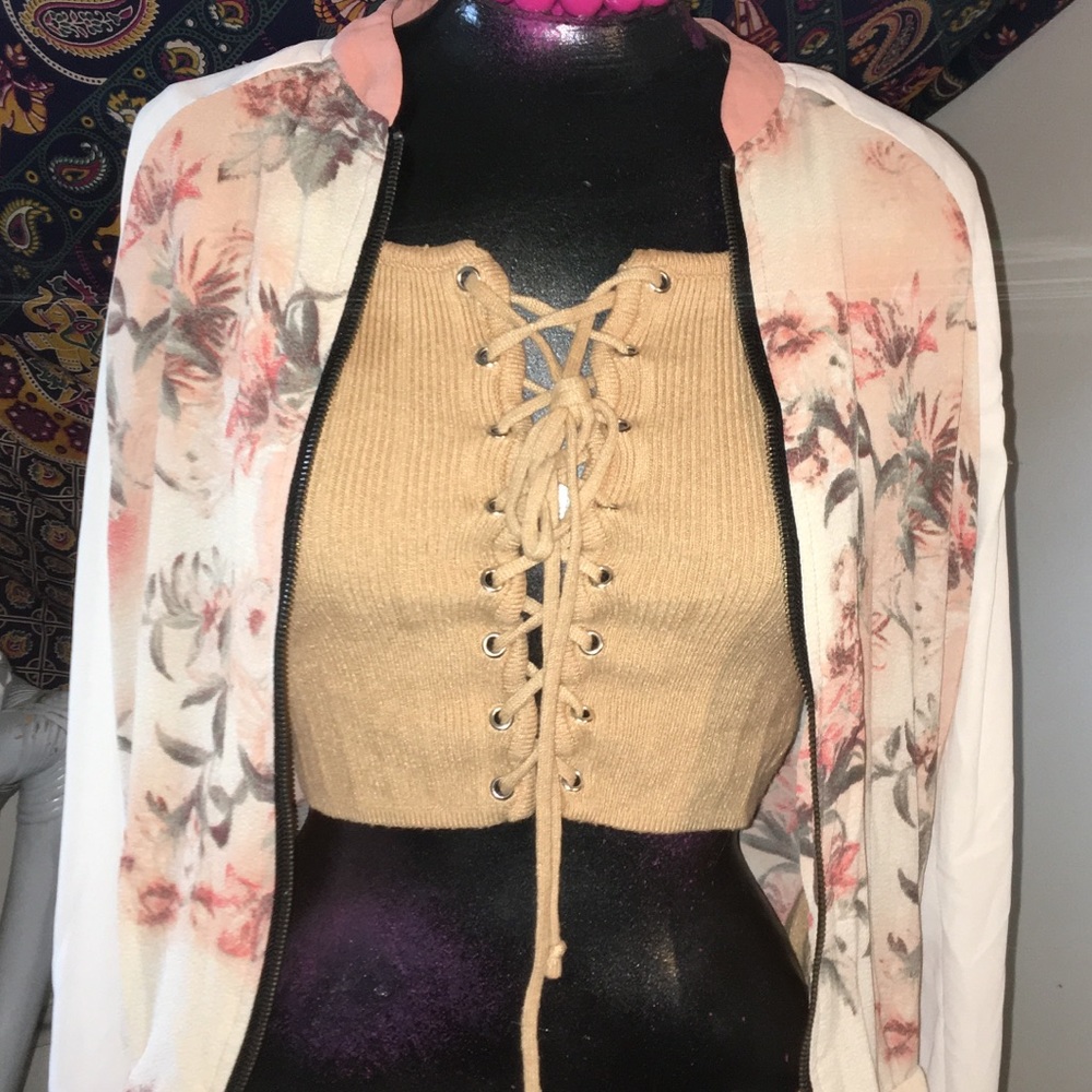 Cheap deal 🌺Distressed ripped sweater crop top